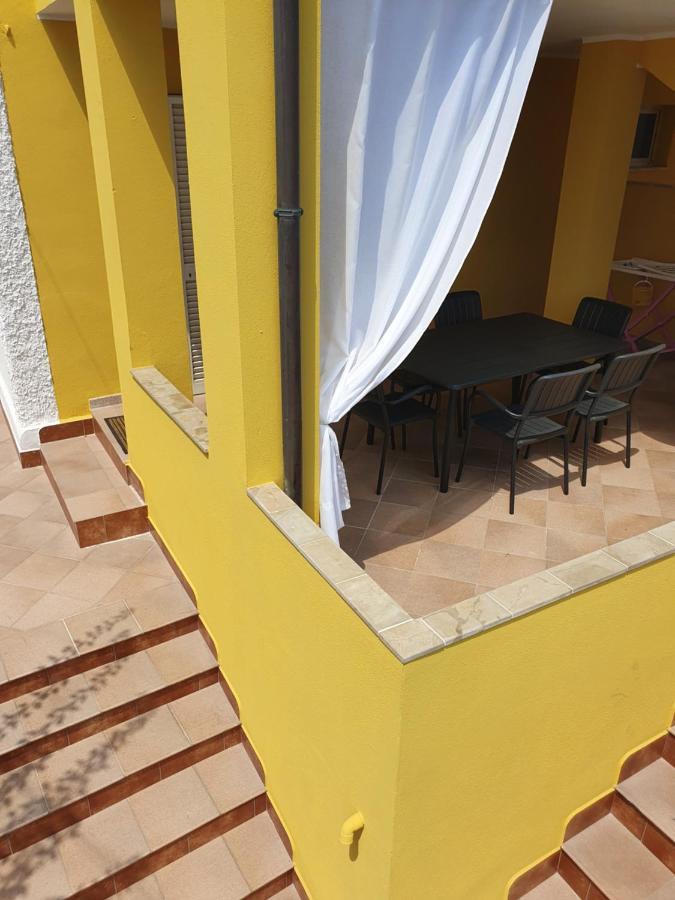 Yellowhouse Apartment กาลาโกโนเน ภายนอก รูปภาพ