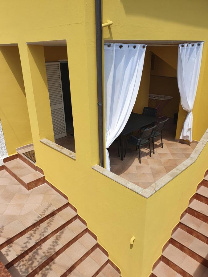 Yellowhouse Apartment กาลาโกโนเน ภายนอก รูปภาพ