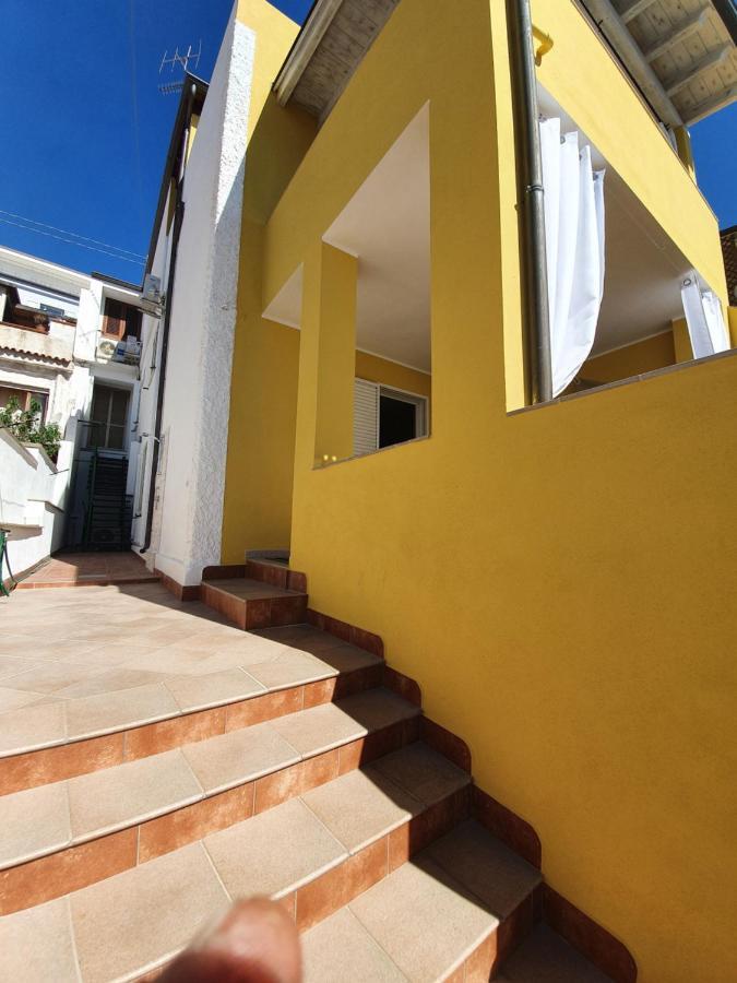 Yellowhouse Apartment กาลาโกโนเน ภายนอก รูปภาพ