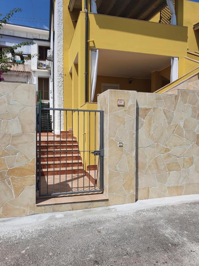Yellowhouse Apartment กาลาโกโนเน ภายนอก รูปภาพ