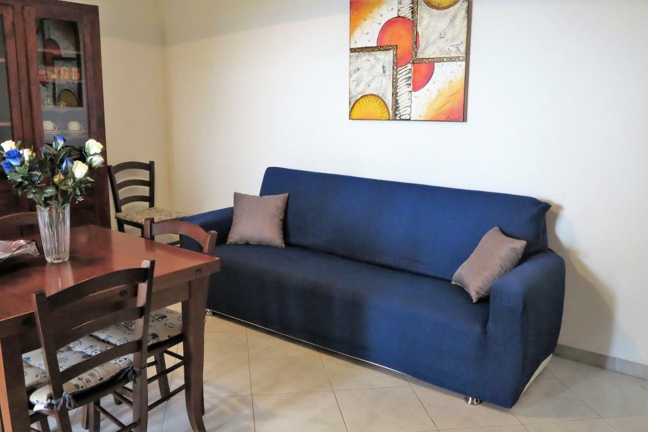 Yellowhouse Apartment กาลาโกโนเน ภายนอก รูปภาพ